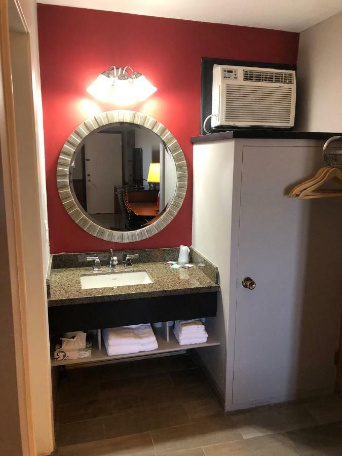 Viking Motel Lindsborg Eksteriør bilde