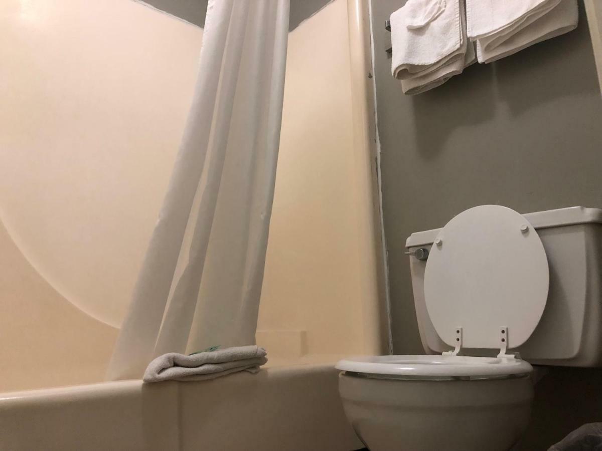 Viking Motel Lindsborg Eksteriør bilde