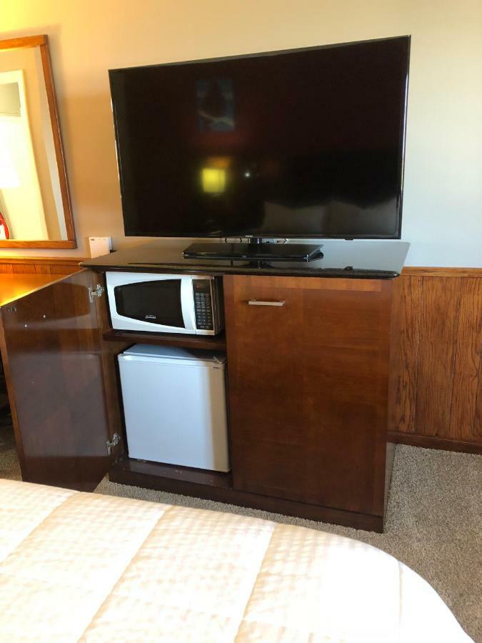 Viking Motel Lindsborg Eksteriør bilde