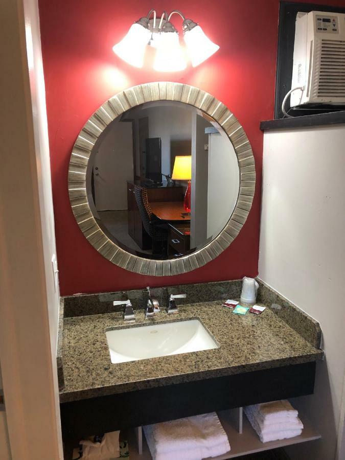 Viking Motel Lindsborg Eksteriør bilde